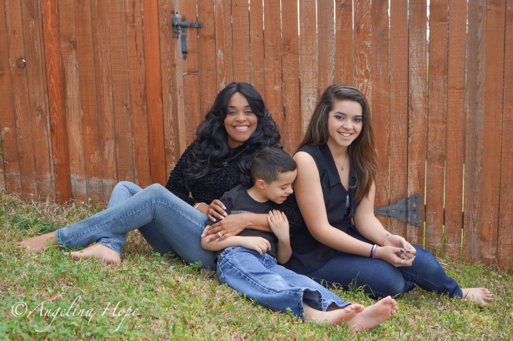 Shauntlle with two of her beautiful children.